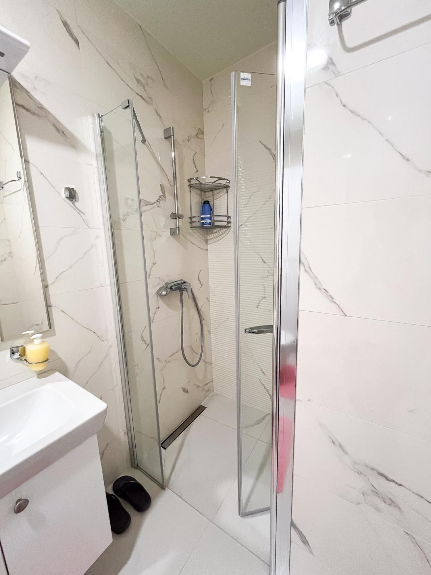 Chic Sarajevo Tower - Prime Spot Apartment Luaran gambar